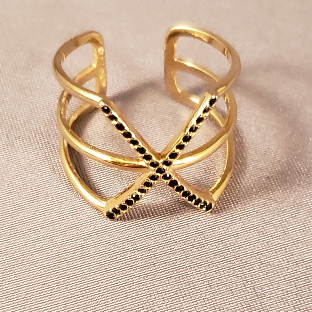 Pavé Sphinx Ring Stella & Dot M/L
